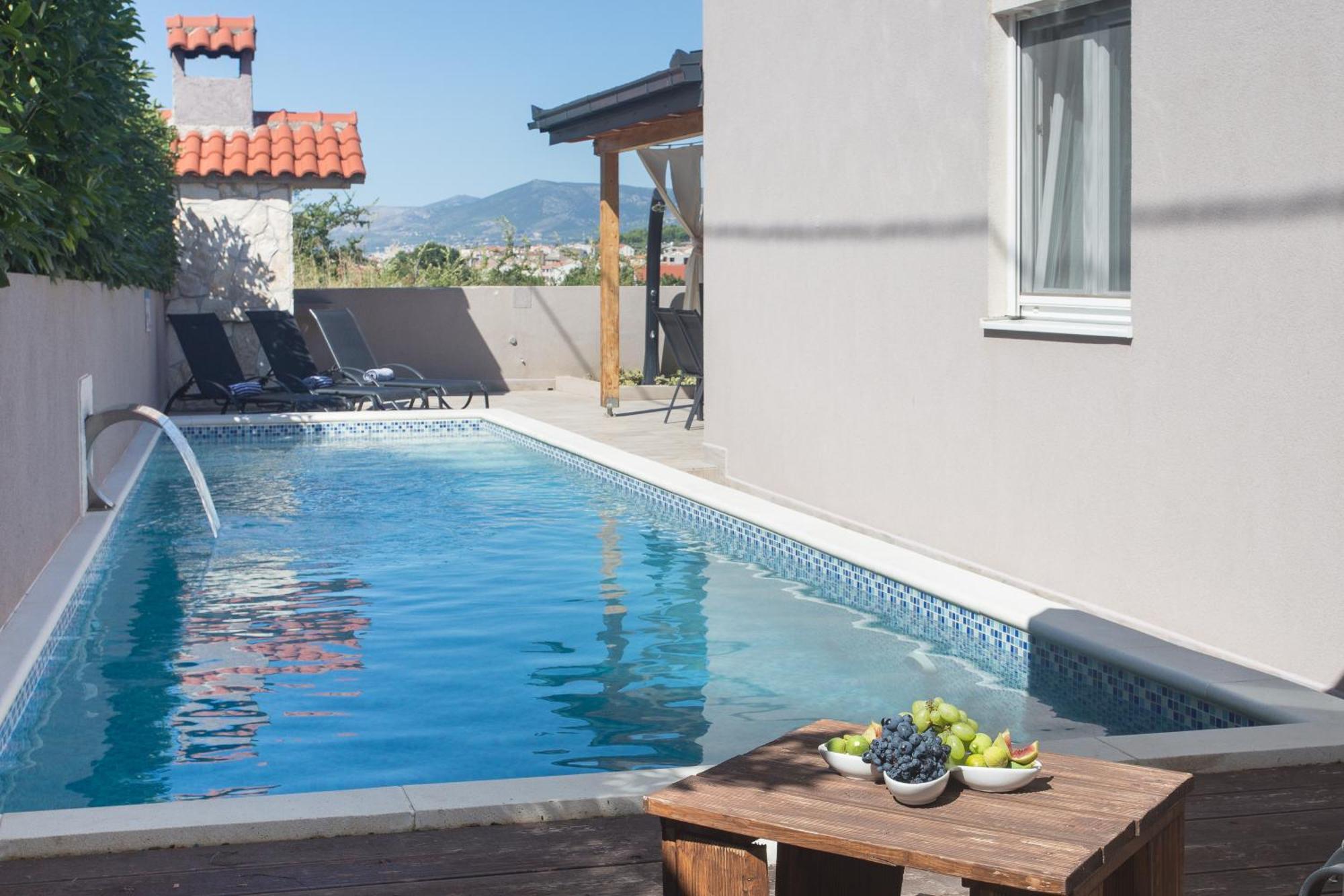 Life - New And Luxury Holiday House Kaštela 외부 사진