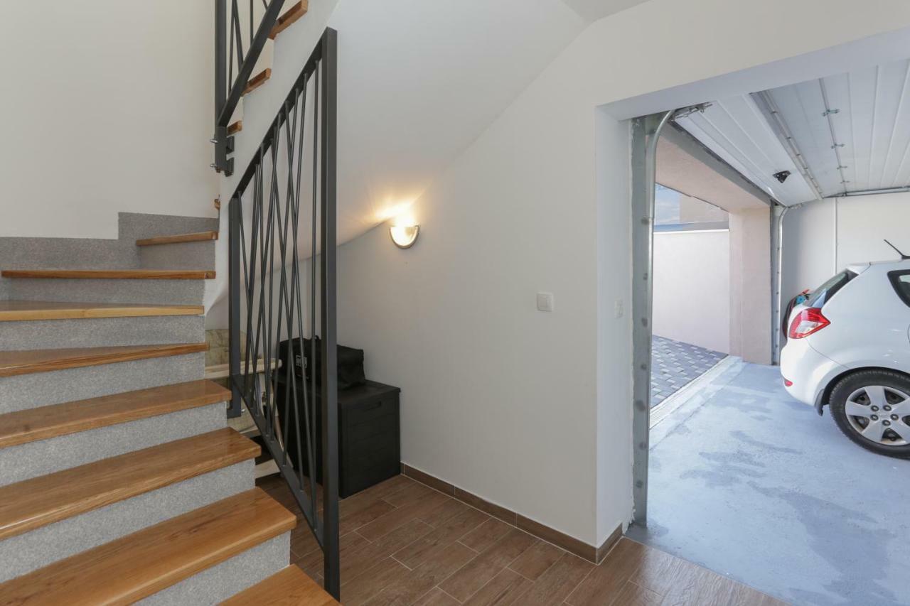 Life - New And Luxury Holiday House Kaštela 외부 사진
