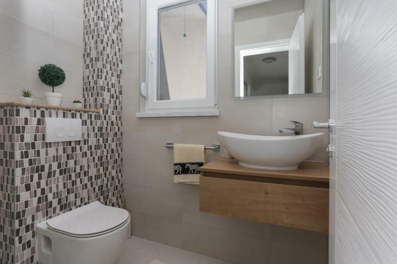 Life - New And Luxury Holiday House Kaštela 외부 사진